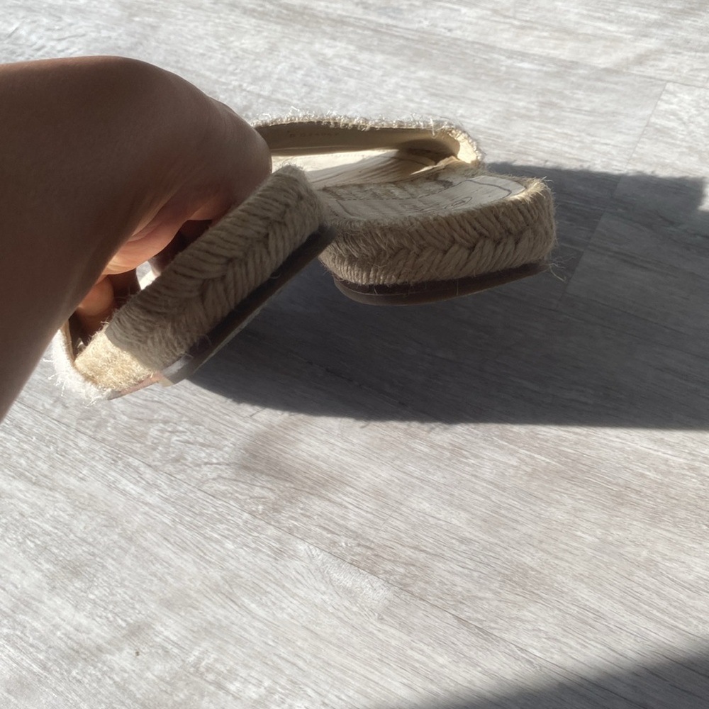 Chanel 20A Espadrille Ivory Black Size 39 - Picture 6 of 9